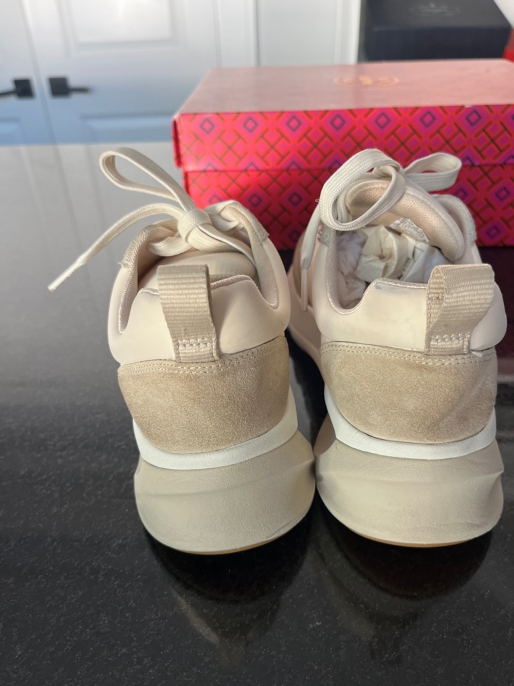 Tory Burch French Pearl  Good Luck Sneakers Sz-7 - Picture 7 of 11